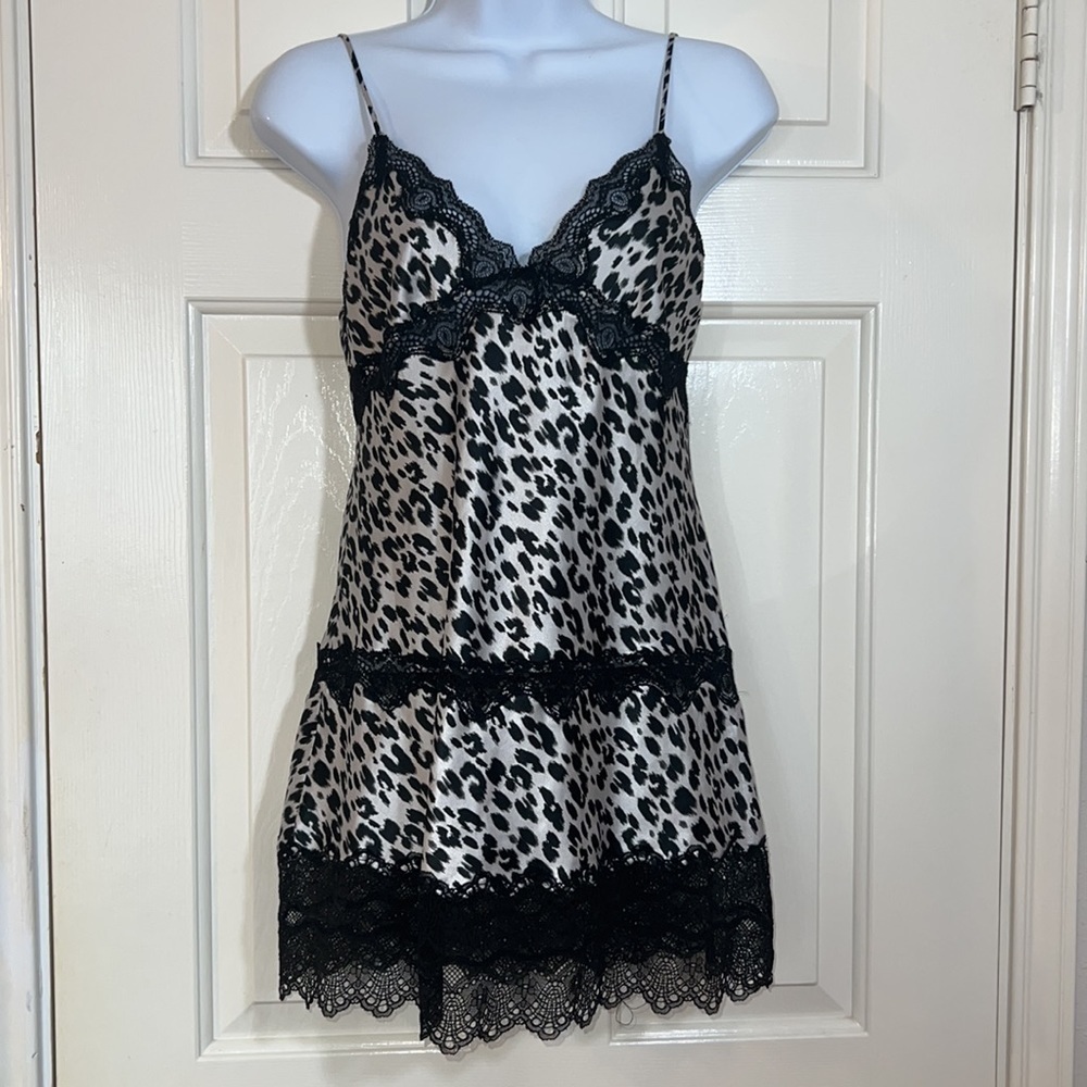 Victoria Secret Womens Animal Print Sexy Nighty Size Small